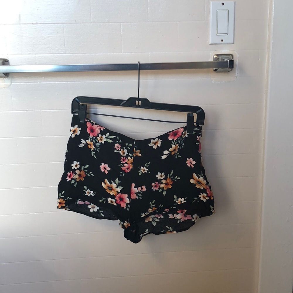 Flower printed formal shorts